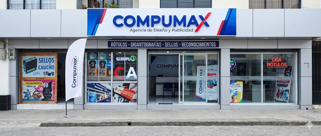 Fachada Compumax